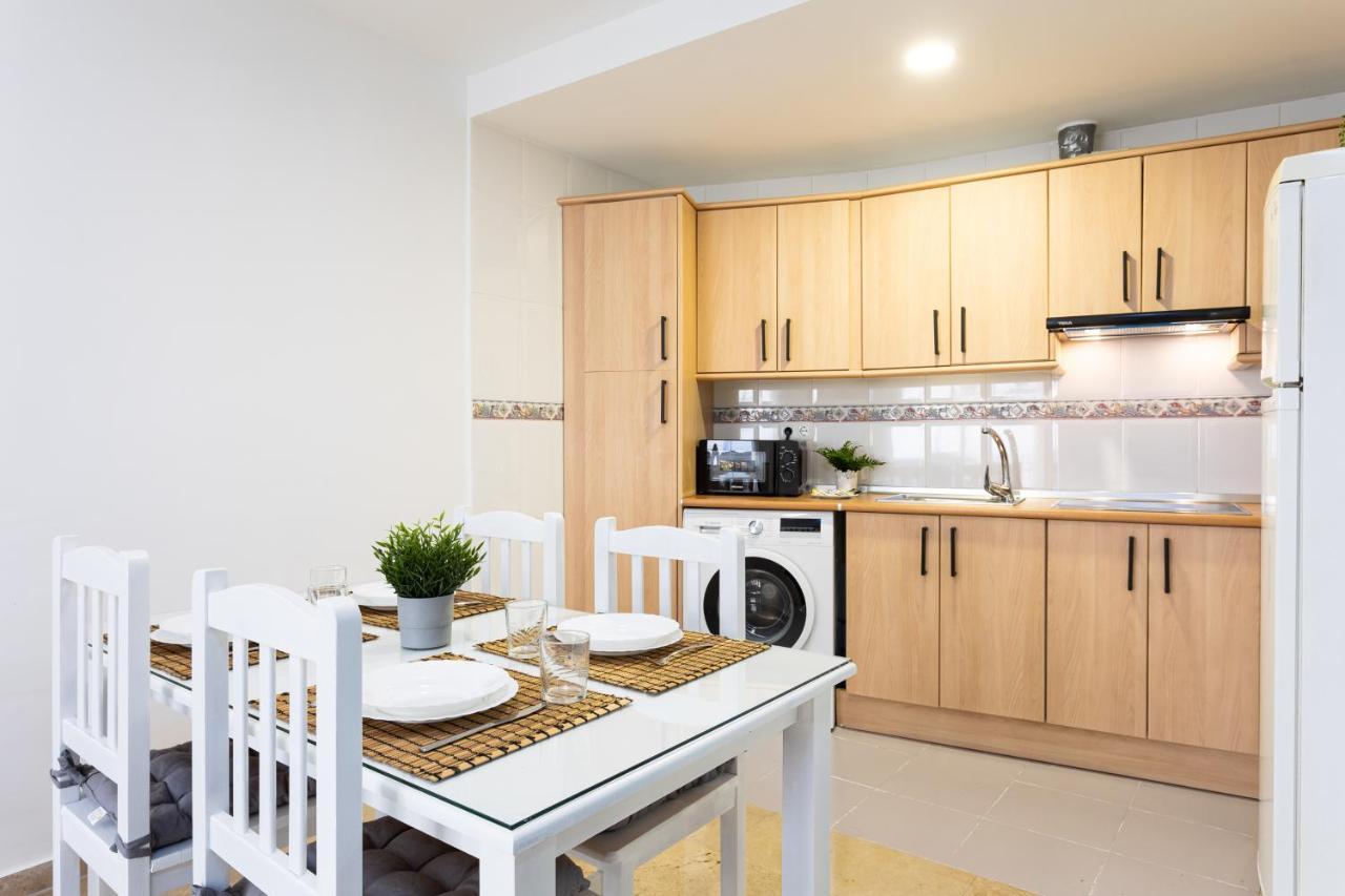 Holidays2Malaga Capuchinos French Balconies, Private Parking, Wifi & Air Con Luaran gambar